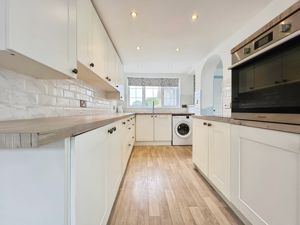 Photo 15- click for photo gallery